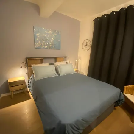 Les Precheurs Hideaway, Chic Retreat In Aix Historic Heart 아파트