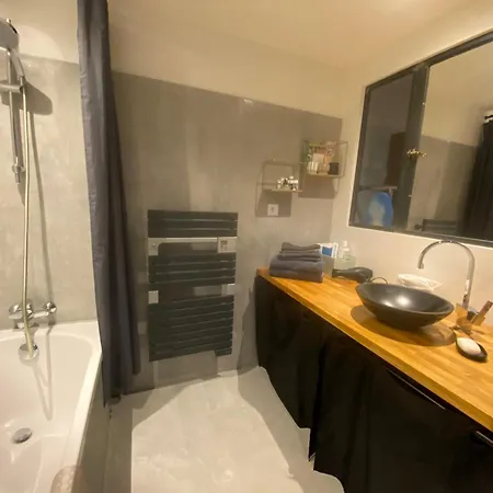 아파트 Les Precheurs Hideaway, Chic Retreat In Aix Historic Heart 엑상프로방스