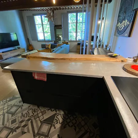 아파트 Les Precheurs Hideaway, Chic Retreat In Aix Historic Heart *